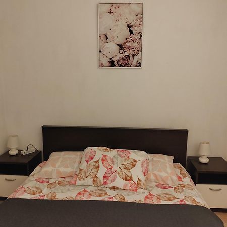 Apartments Sandra 1335 Pula Zewnętrze zdjęcie