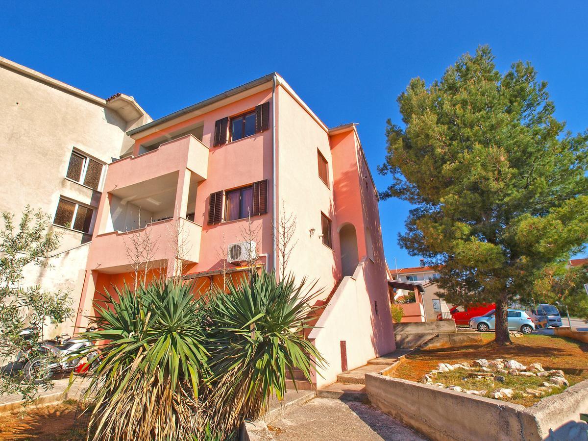 Apartments Sandra 1335 Pula Zewnętrze zdjęcie